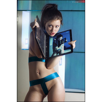 Chat Room_17-GUxqXKFp2BBiflHFs6roZ5s1nimZHTrf.jpg